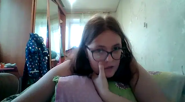 DesireMelissa online show from January 23, 7:00 am