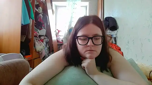 DesireMelissa online show from February 7, 7:23 am