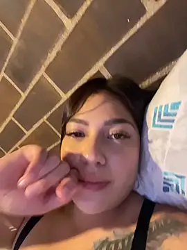 Snapshot of Latina_vanessa chatting on May 30, 3:36 am Latina vanessa online show from May 30, 3:36 am
