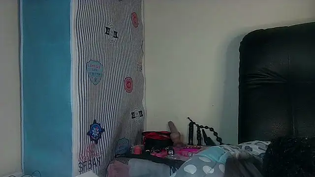 Snapshot of Elith_20 chatting on January 18, 11:21 am Elith 20 online show from January 18, 11:21 am