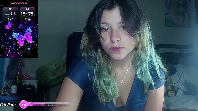 Snapshot of Elith_20 chatting on February 18, 9:10 am Elith 20 online show from February 18, 9:10 am