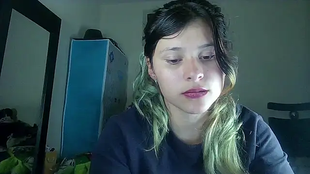 Snapshot of Elith_20 chatting on March 7, 10:24 am Elith 20 online show from March 7, 10:24 am