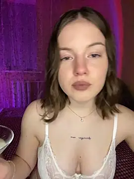 Snapshot of MizantropLos chatting on November 13, 10:30 pm MizantropLos online show from November 13, 10:30 pm