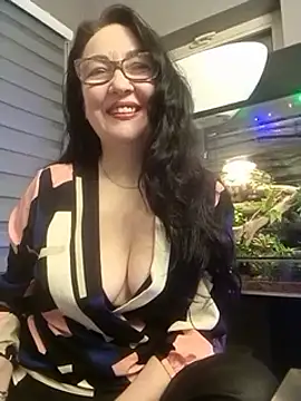 CamilleDesire online show from December 16, 5:00 pm