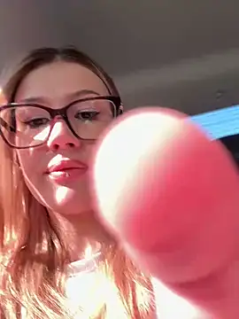 RinaCat online show from September 18, 5:09 am