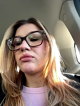 RinaCat online show from September 30, 5:23 am