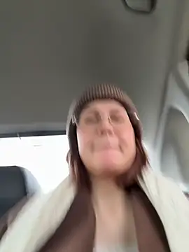 RinaCat online show from March 28, 5:29 am