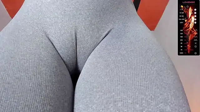 Snapshot of Donnapaul chatting on November 2, 11:23 am Donnapaul online show from November 2, 11:23 am