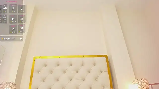 Snapshot of Donnapaul chatting on December 17, 11:38 am Donnapaul online show from December 17, 11:38 am