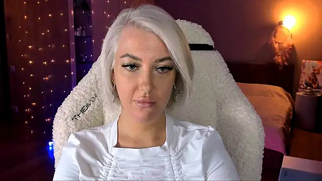 tykioty Miley online show from January 24, 1:25 pm