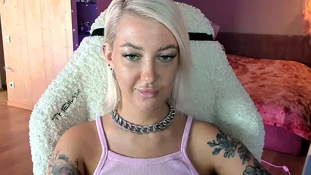 tykioty Miley online show from September 19, 11:33 am