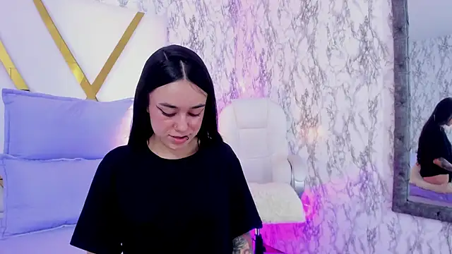 Athziry  online show from December 17, 12:12 am