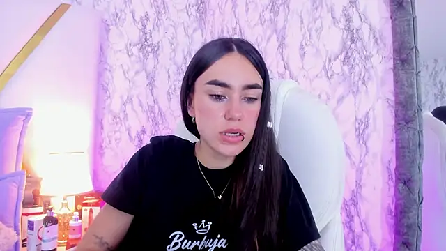 Athziry  online show from January 11, 6:23 pm