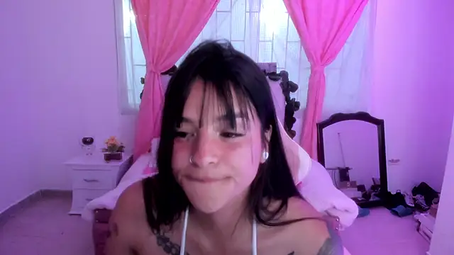 keiilaa online show from June 3, 8:14 pm