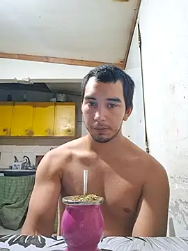 Snapshot of X_xtomas_x chatting on January 11, 8:08 am X xtomas x online show from January 11, 8:08 am