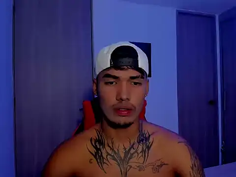 thomas latin boy online show from September 14, 6:40 pm