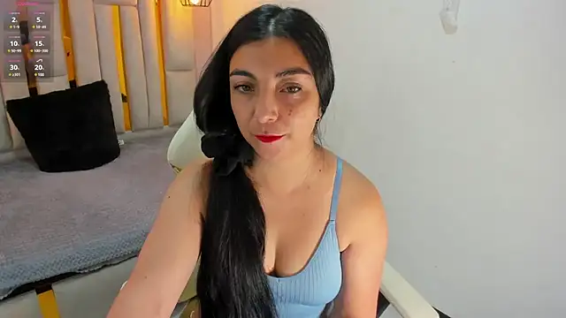 Snapshot of Karla_hernandez_ chatting on January 6, 10:57 am Karla hernandez online show from January 6, 10:57 am