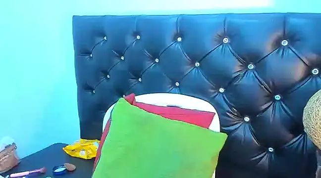 lanaconnorx online show from February 14, 2:50 am