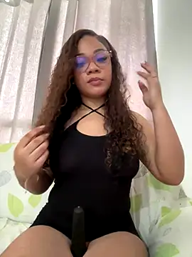 ashley Tompson1 online show from October 23, 12:15 pm