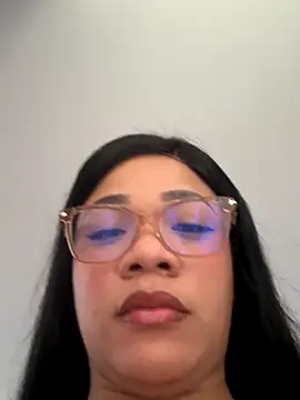 ashley Tompson1 online show from December 4, 1:31 pm