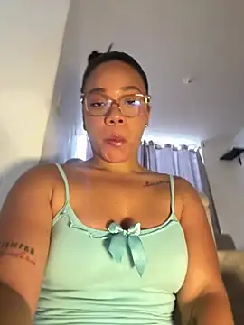 Snapshot of ashley_Tompson1 chatting on June 12, 12:15 pm ashley Tompson1 online show from June 12, 12:15 pm