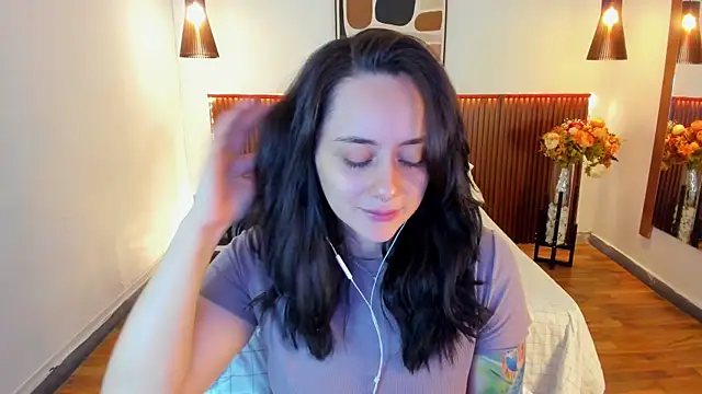 KatherineBond online show from July 7, 3:49 pm