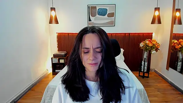 KatherineBond online show from July 10, 4:31 pm