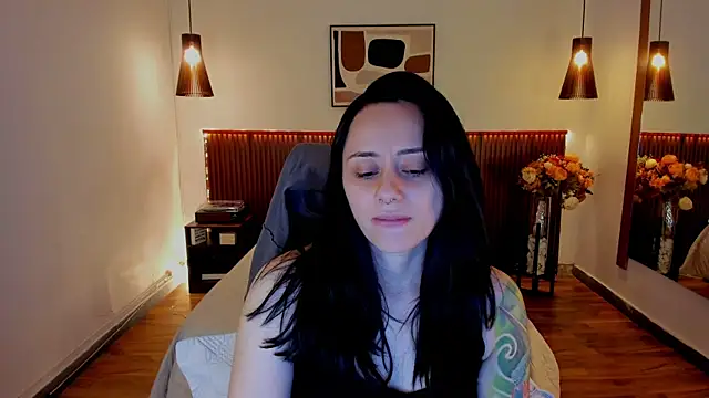 KatherineBond online show from July 30, 4:39 pm