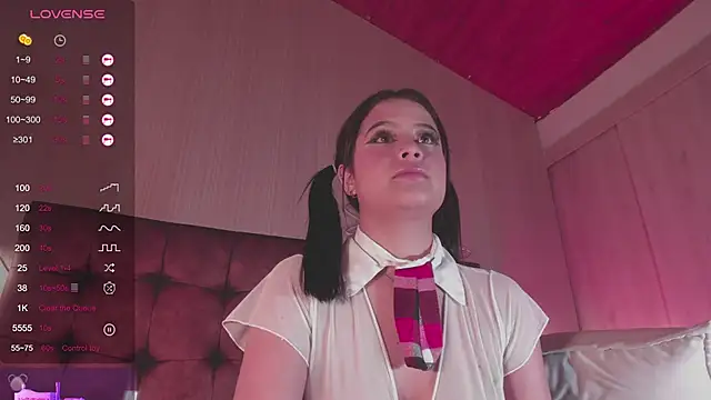 Sofi Blossom online show from February 19, 8:10 pm