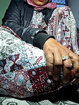 Priya Bong online show from January 10, 4:58 am