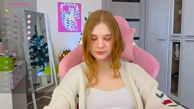 TrissMerigold9 online show from January 8, 9:00 am