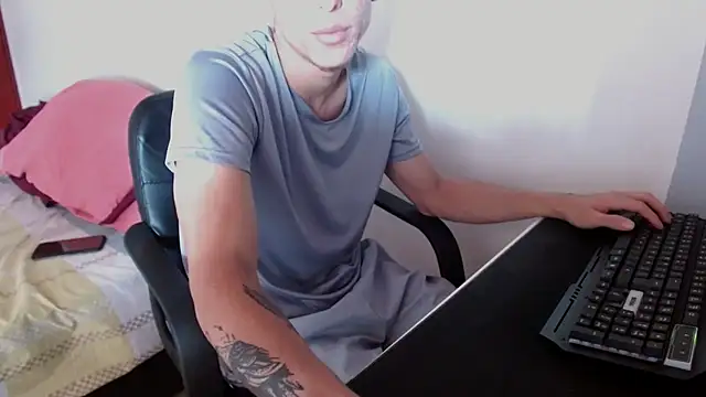 Snapshot of deividcloud36 chatting on March 21, 6:51 pm deividcloud36 online show from March 21, 6:51 pm