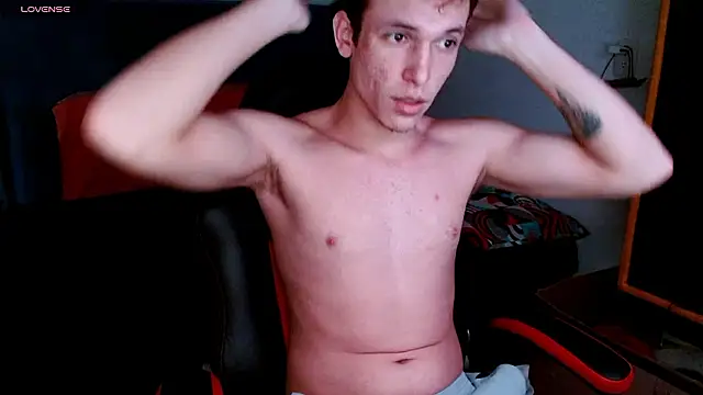 Snapshot of deividcloud36 chatting on January 18, 8:12 pm deividcloud36 online show from January 18, 8:12 pm