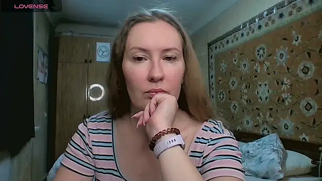 AnnaXLovers online show from June 12, 6:56 am