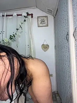 Snapshot of JazminTaylor chatting on January 2, 7:01 am JazminTaylor online show from January 2, 7:01 am