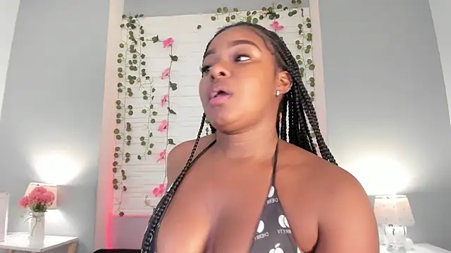 tamaraa smiith online show from February 24, 3:42 pm