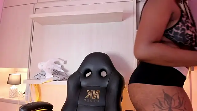 tamaraa smiith online show from September 14, 12:37 pm