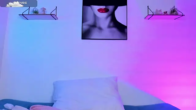 Manuela monroe online show from February 1, 1:20 pm