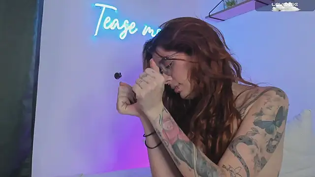 Manuela monroe online show from February 16, 6:32 am