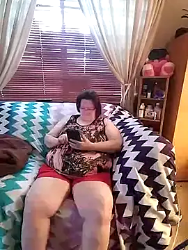 Bayou Woman68 online show from June 19, 2:43 pm