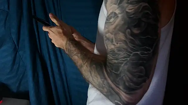 Snapshot of Kenner_fox77 chatting on January 3, 3:16 am Kenner fox77 online show from January 3, 3:16 am