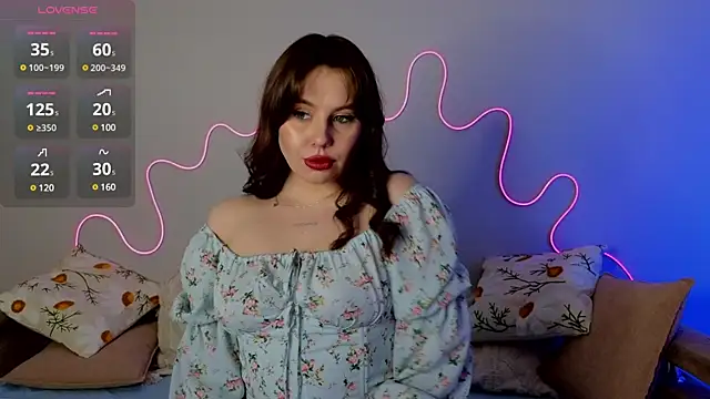 Aisha Riley online show from February 18, 1:33 pm