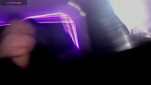 chica Hetfield online show from January 7, 1:24 pm