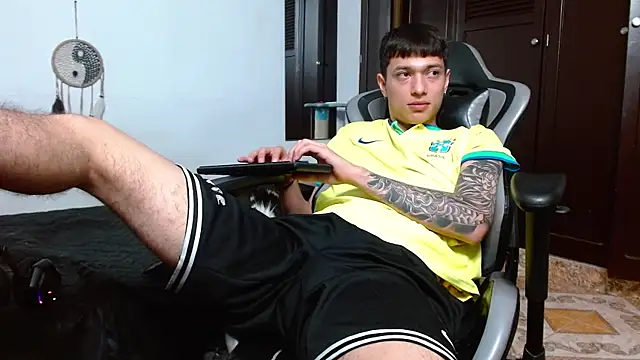 aaron blug online show from January 21, 5:27 am