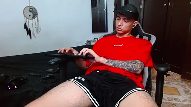 aaron blug online show from February 19, 4:55 am