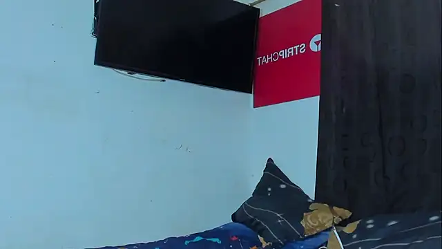 Snapshot of visaelX chatting on January 1, 10:32 am visaelX online show from January 1, 10:32 am