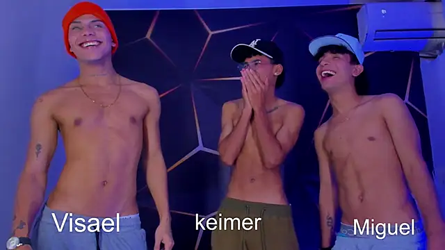 Snapshot of visaelX chatting on January 28, 12:05 am visaelX online show from January 28, 12:05 am