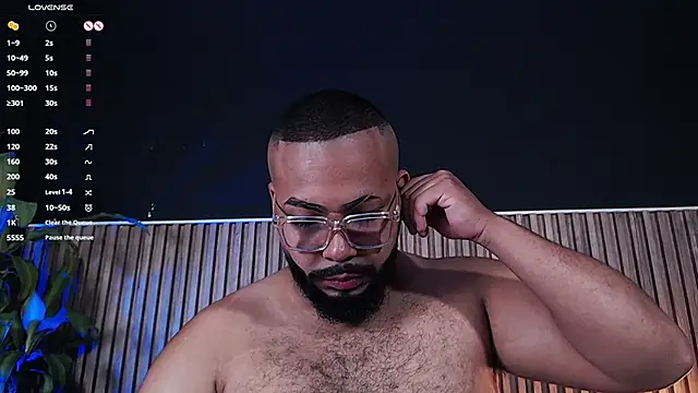 Snapshot of DilanJonnes_ chatting on February 28, 11:45 pm DilanJonnes  online show from February 28, 11:45 pm