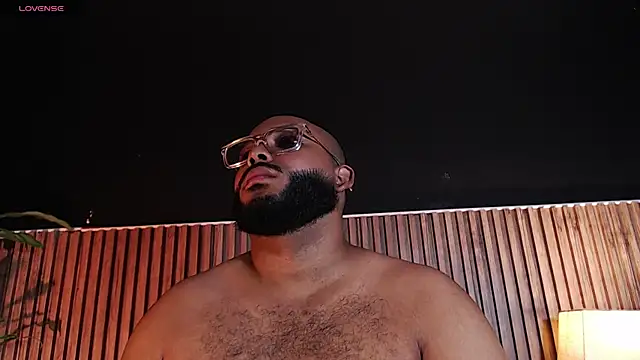 DilanJonnes  online show from October 31, 12:22 am