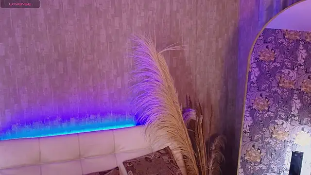 dominic thailor online show from February 23, 5:10 pm